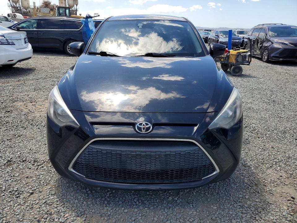 2019 Toyota Yaris l