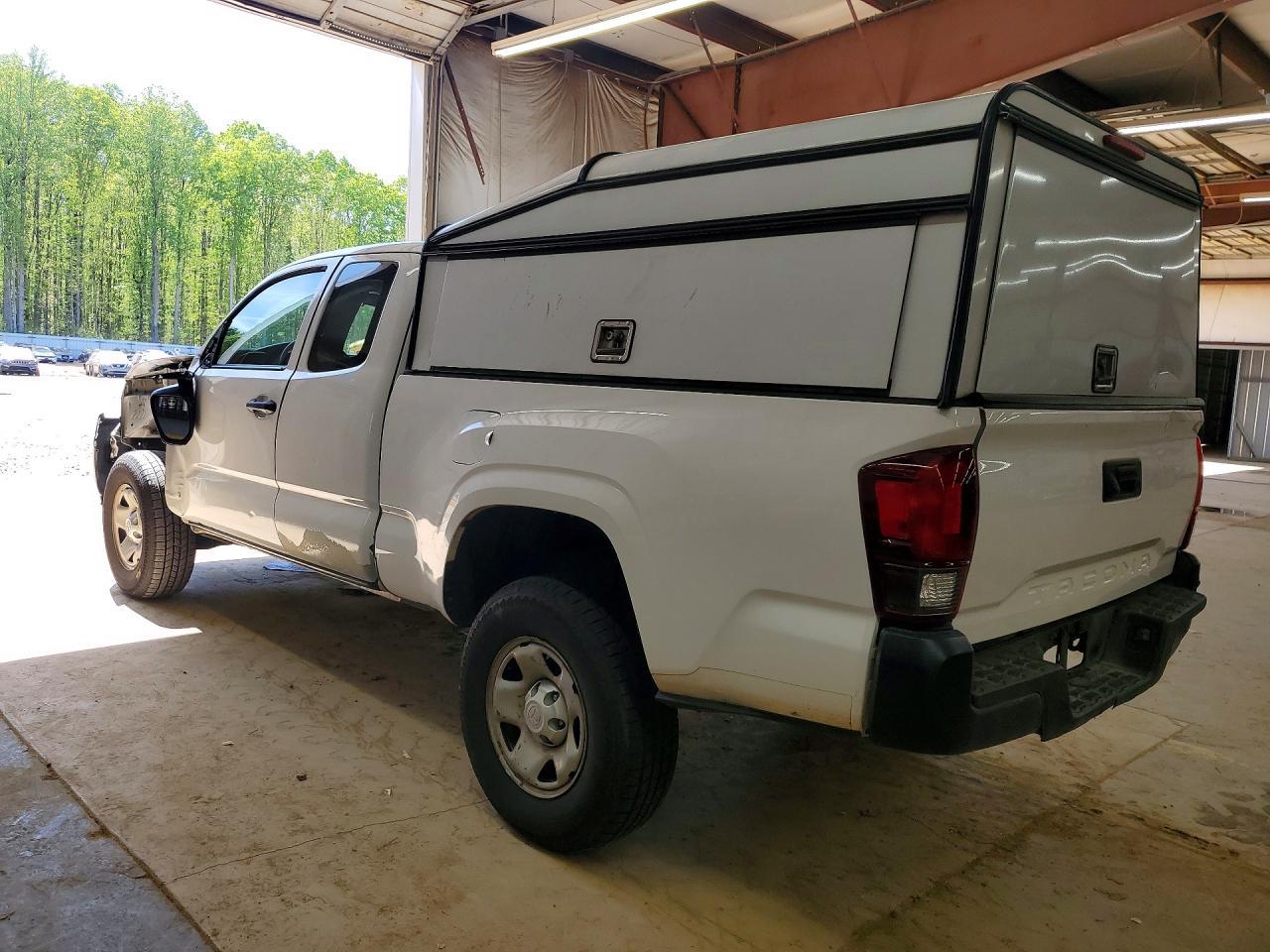 2018 Toyota Tacoma SR EXT 2.7L