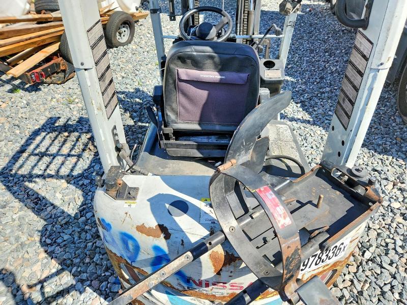 2015 Uigf 2015 Unicarrier Forklift