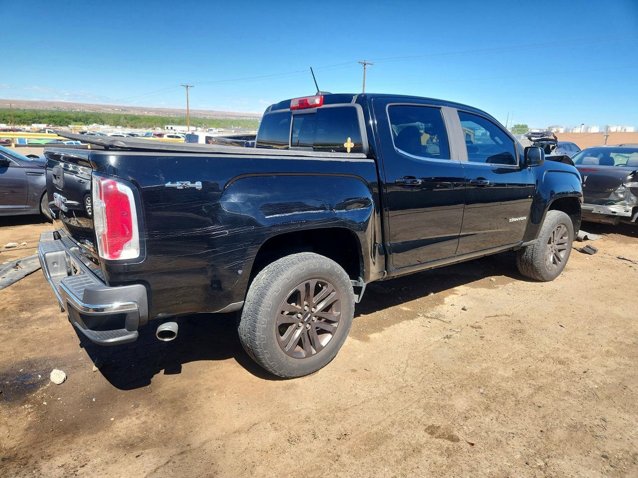 2017 GMC Canyon SLE