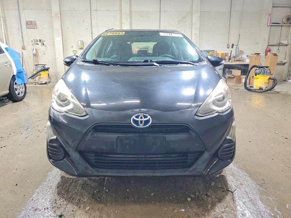 2016 Toyota Prius c two