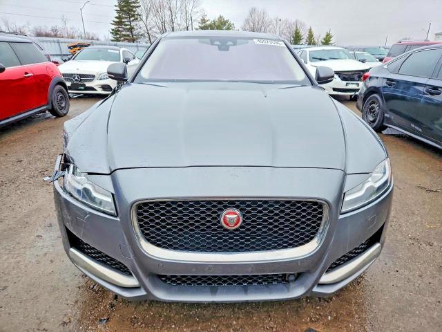 2017 Jaguar Xf Prestige