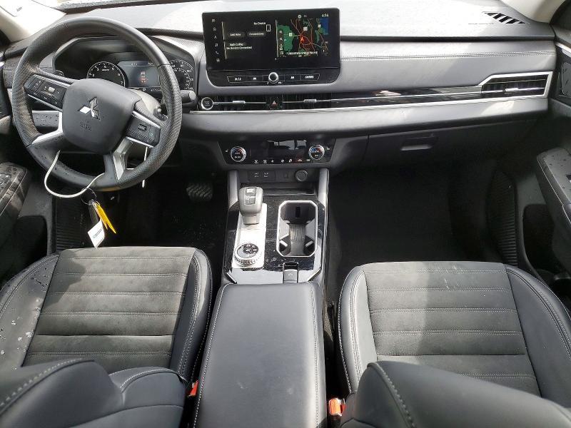 2025 Mitsubishi Outlander se