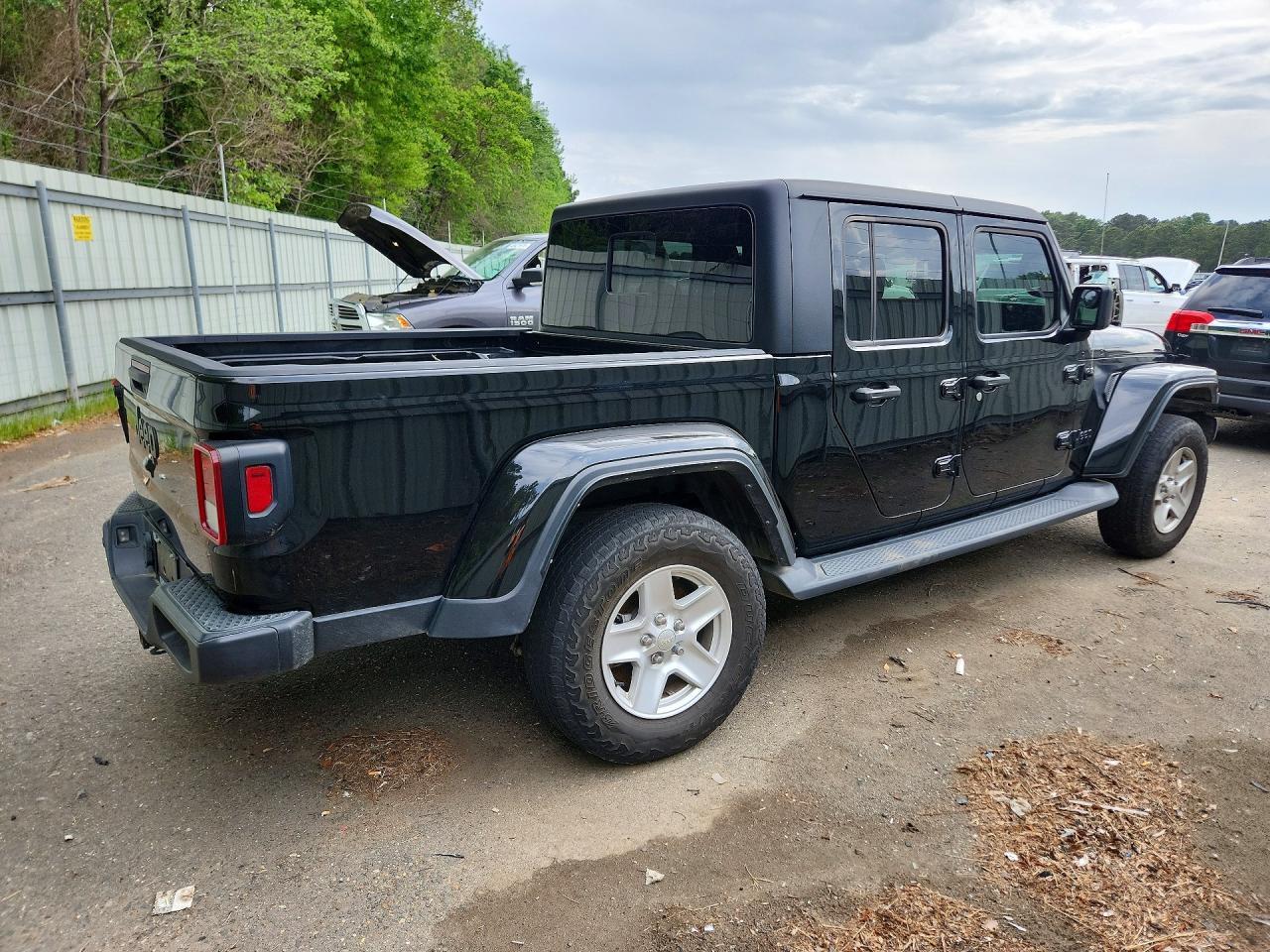 2023 Jeep Gladiator Sport