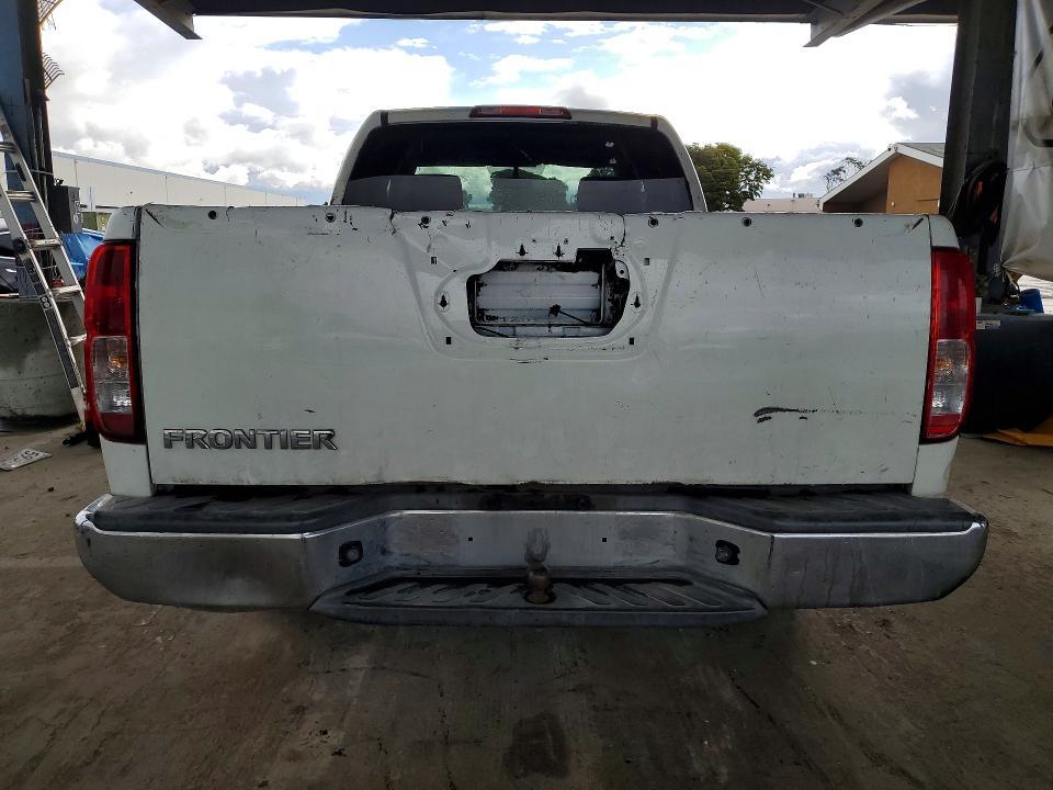 2014 Nissan Frontier s