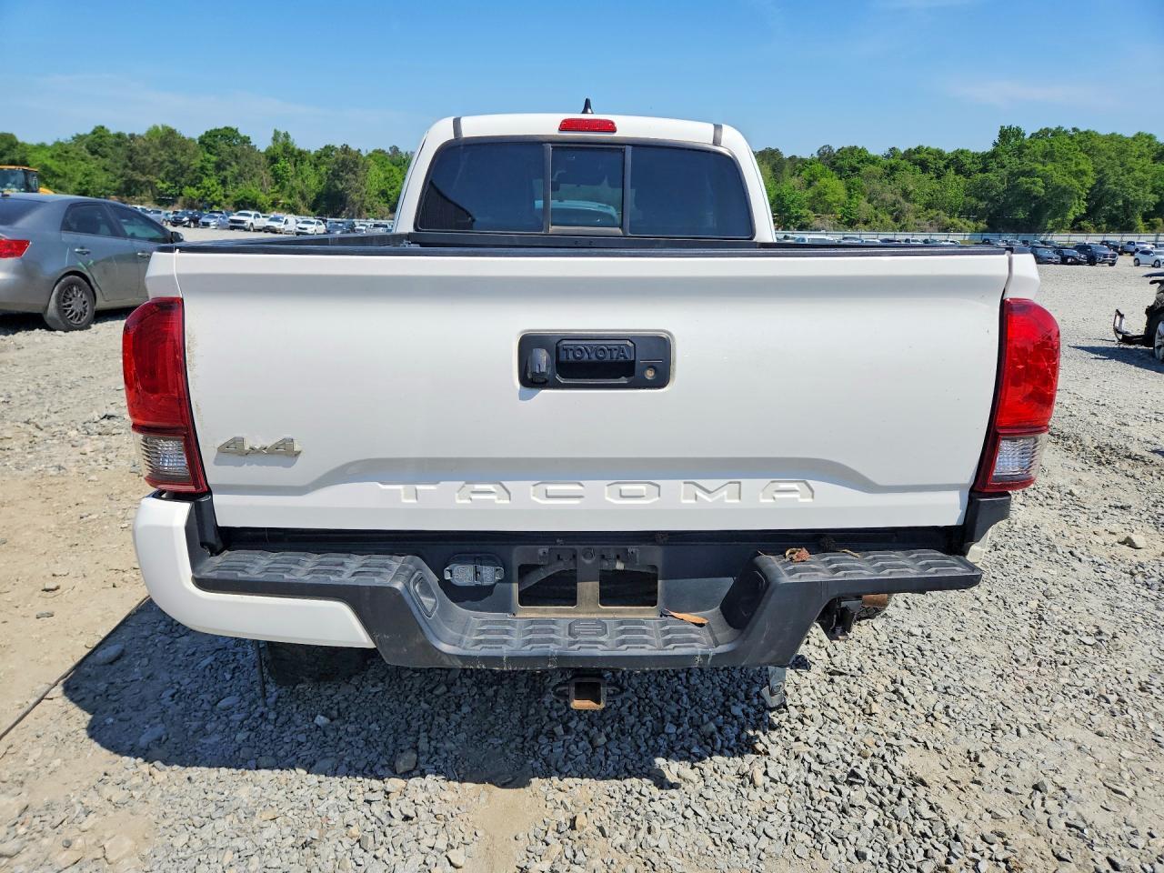 2022 Toyota Tacoma SR