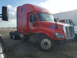 Salvage trucks for sale at Houston, TX auction: 2017 Freightliner Cascadia 125 Semi Truck