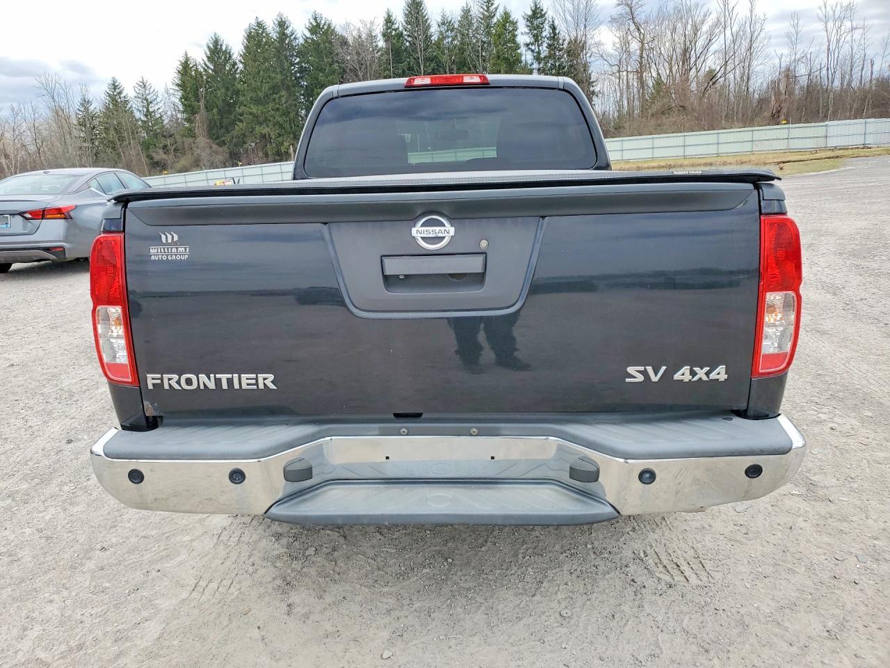 2013 Niss Frontier SV