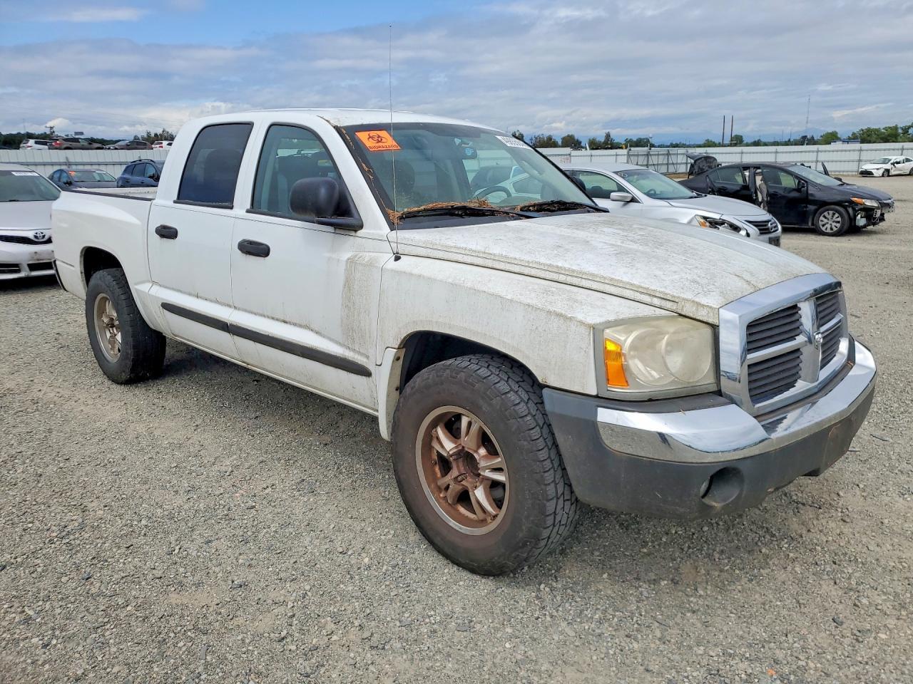 2005 Dodge Dakota Quad SLT