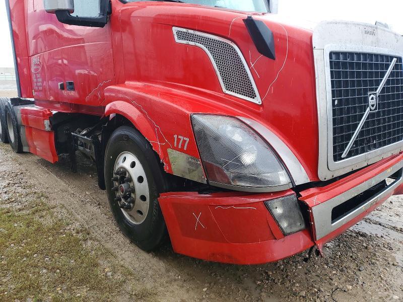 2018 Volv O VNL Semi Truck