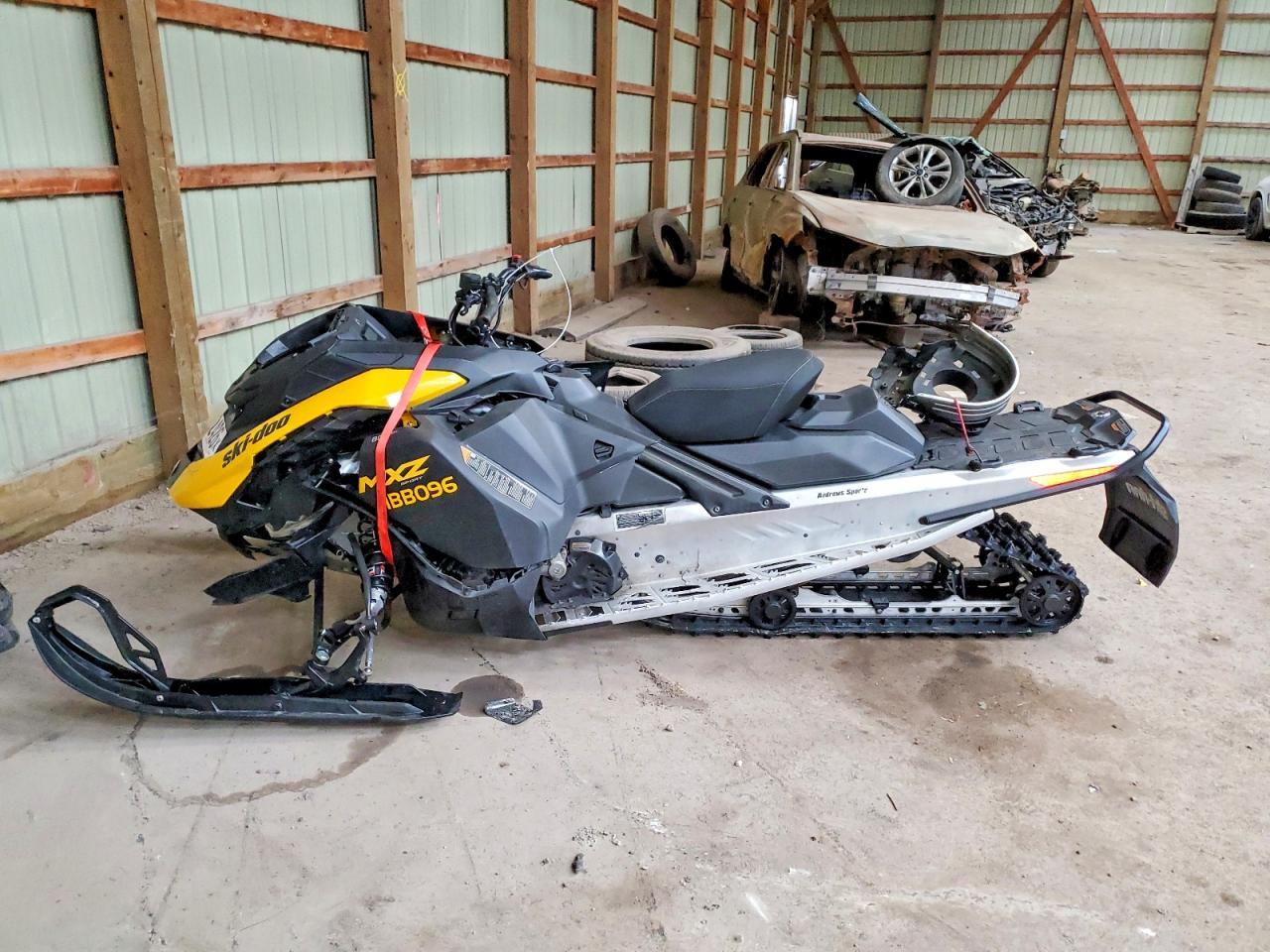 2026 Skidoo MXZ600