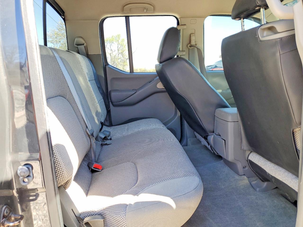 2014 Nissan Frontier S
