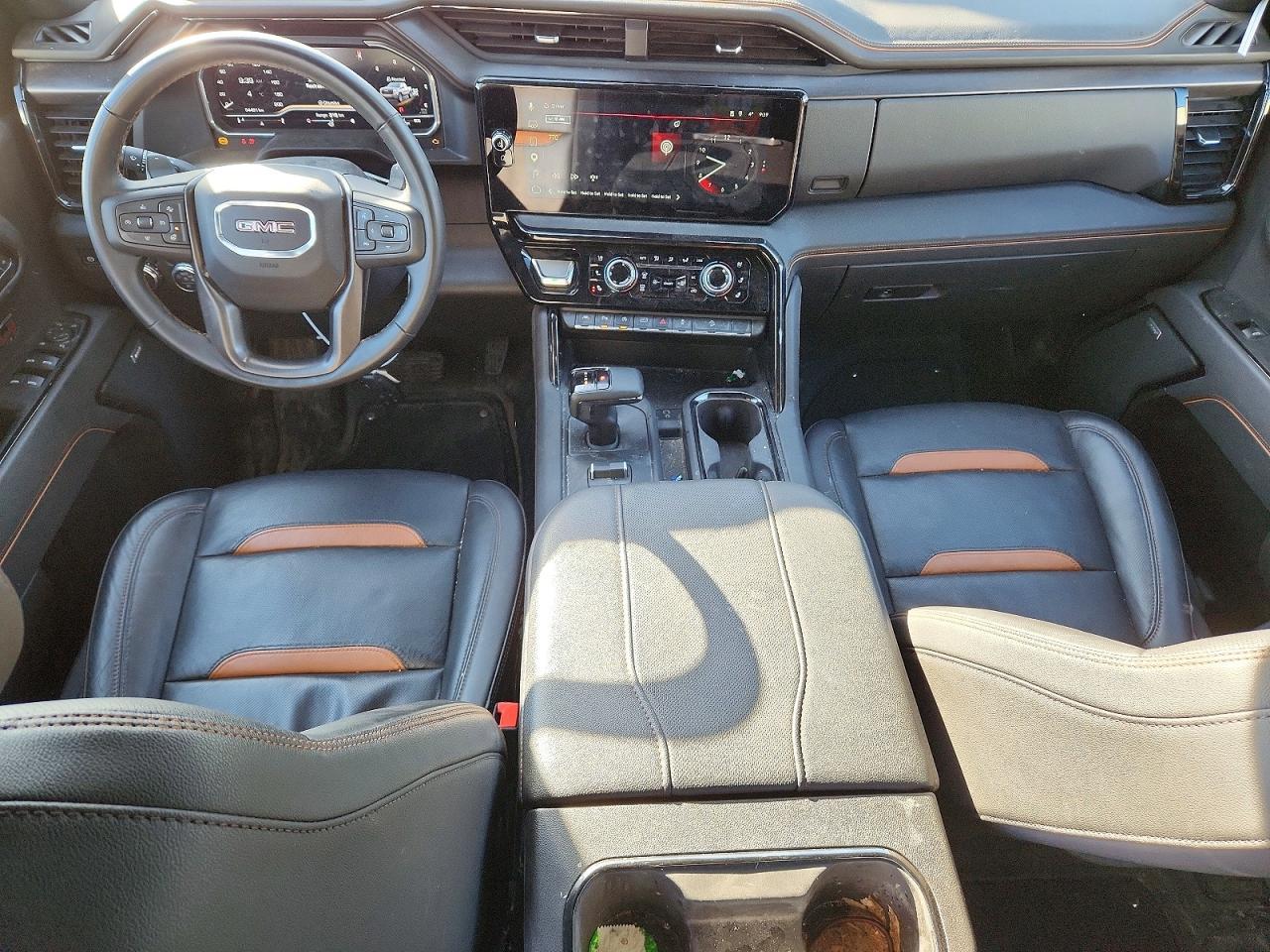 2025 GMC Sierra K1500 AT4