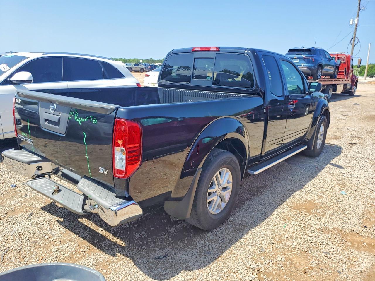 2017 Nissan Frontier SV