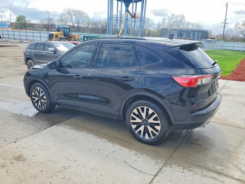 2020 Ford Escape se Sport