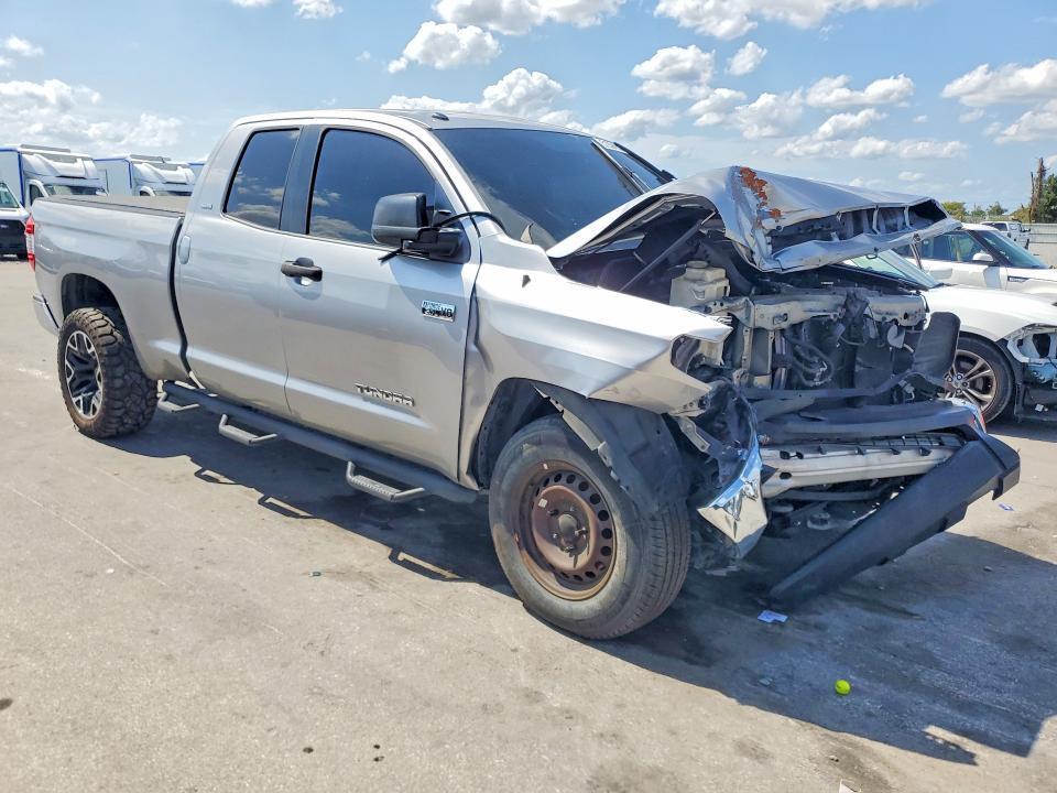 2015 Toyota Tundra SR