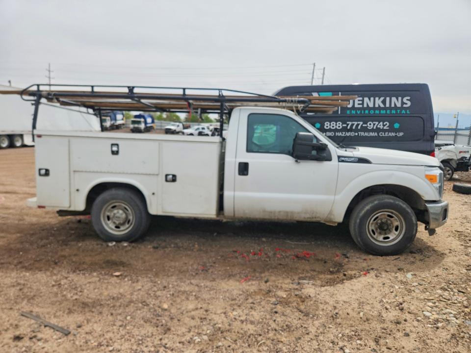 2016 Ford F250 Super Duty Utility / Service Truck