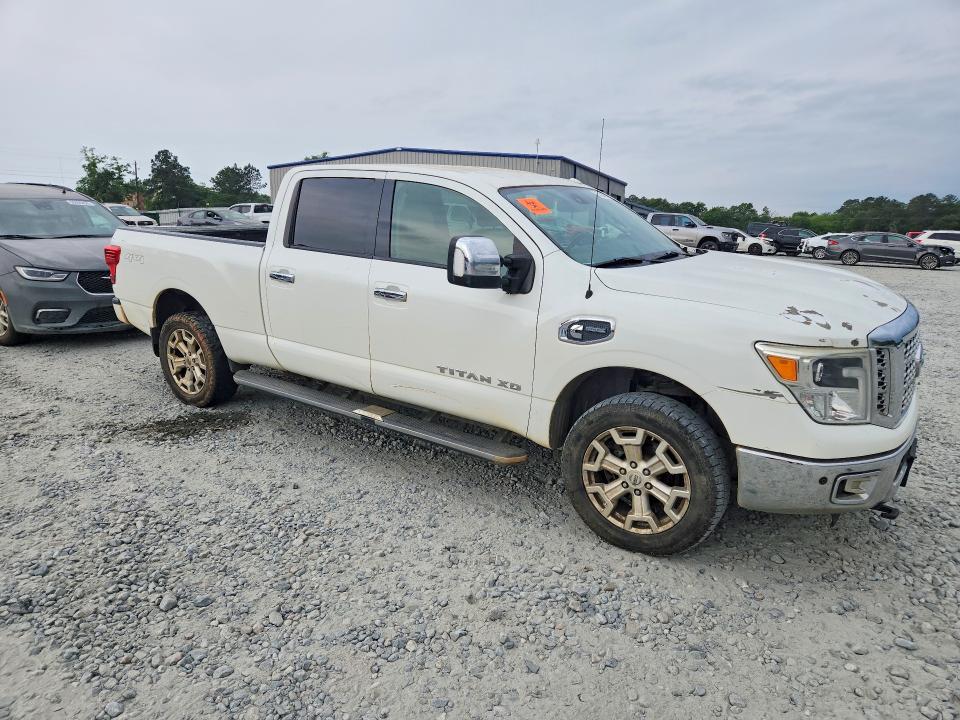 2016 Nissan Titan XD SL