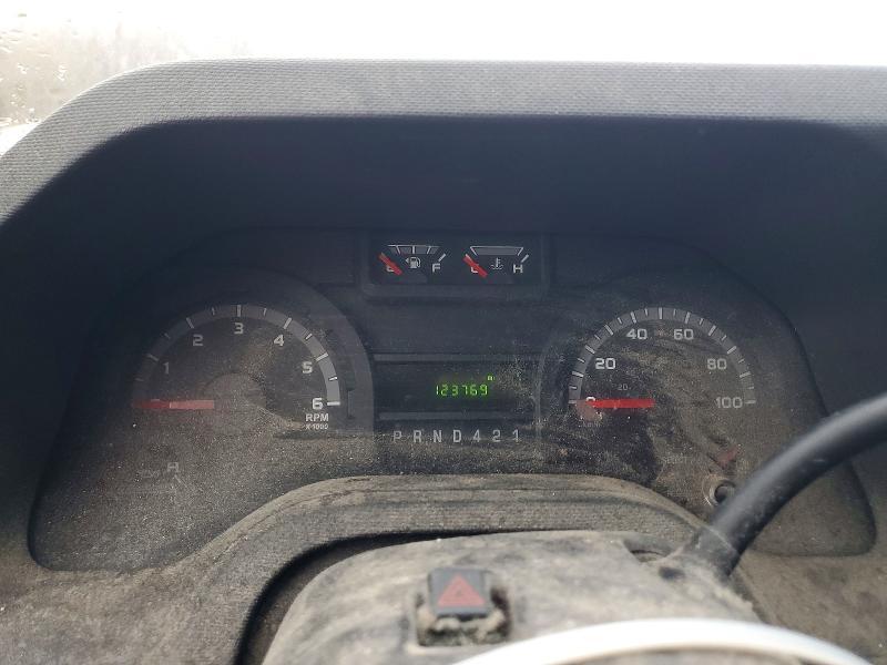 2017 Ford Econoline E350 Super Duty Cutaway Van