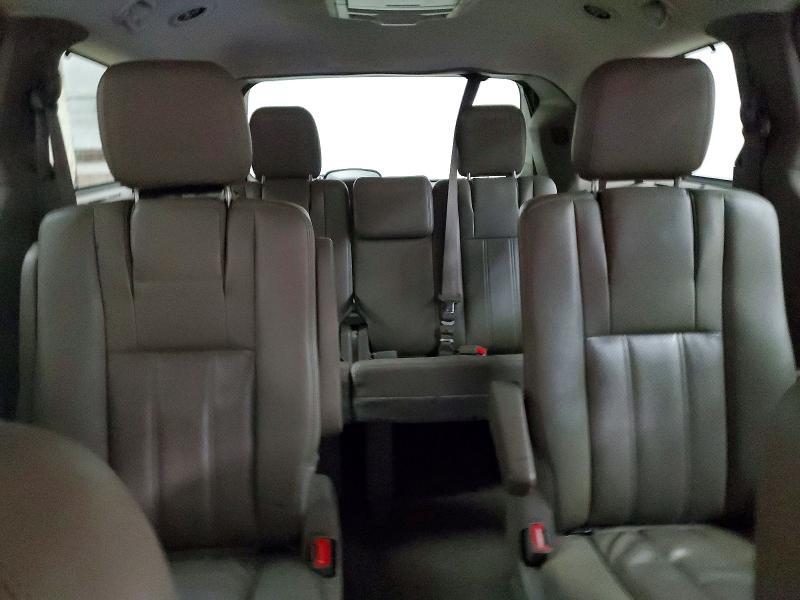 2014 Chrysler Town & Country Touring l