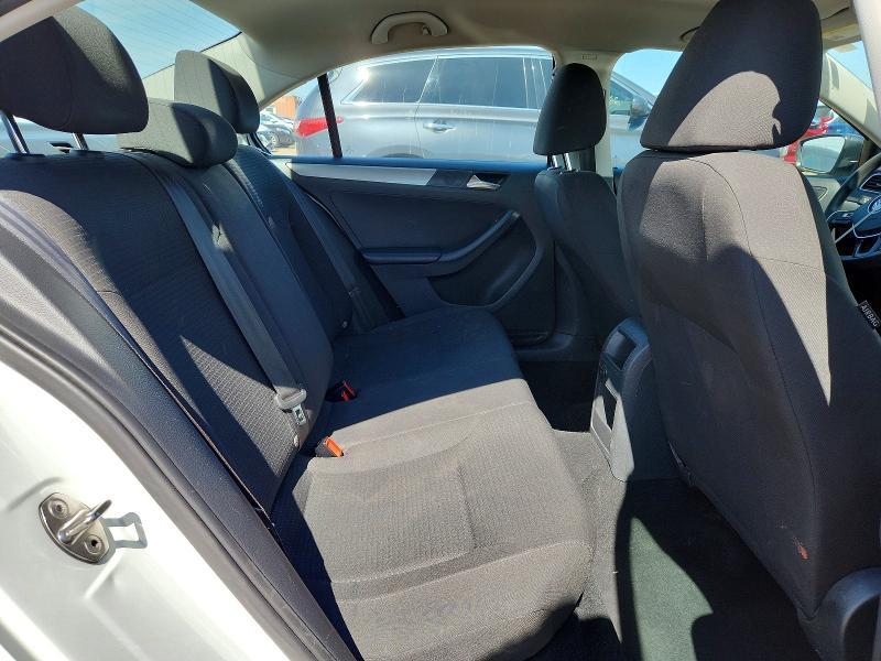 2016 Volkswagen Jetta se