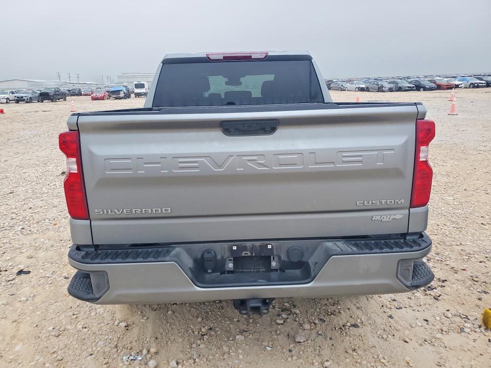 2025 Chevrolet Silverado C1500 Custom