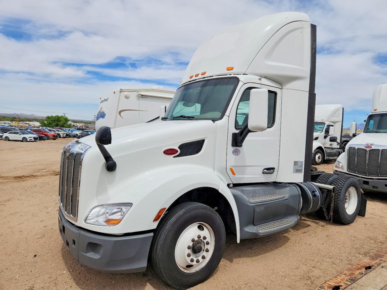 2018 Peterbilt 579 Semi Truck