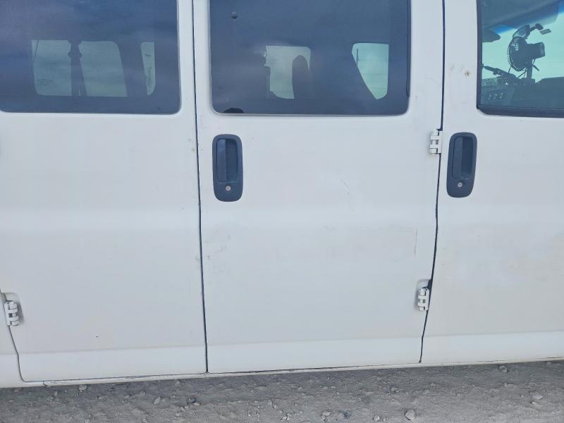 2015 Chevrolet Express G3500 lt