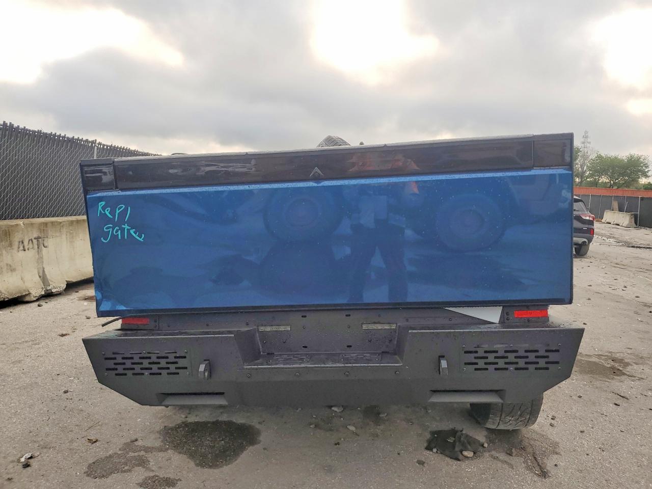 2024 Tesla Cybertruck