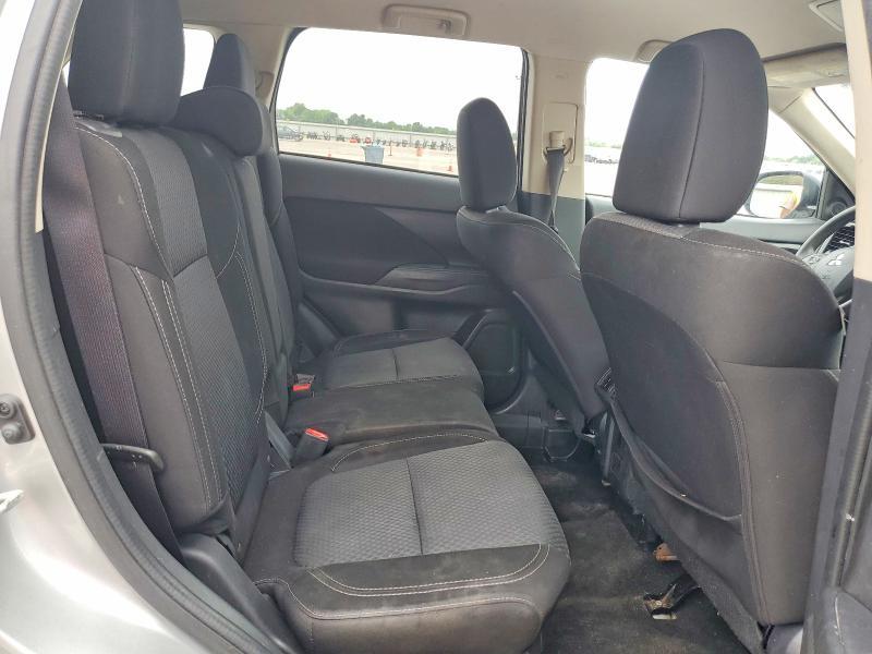 2020 Mitsubishi Outlander es