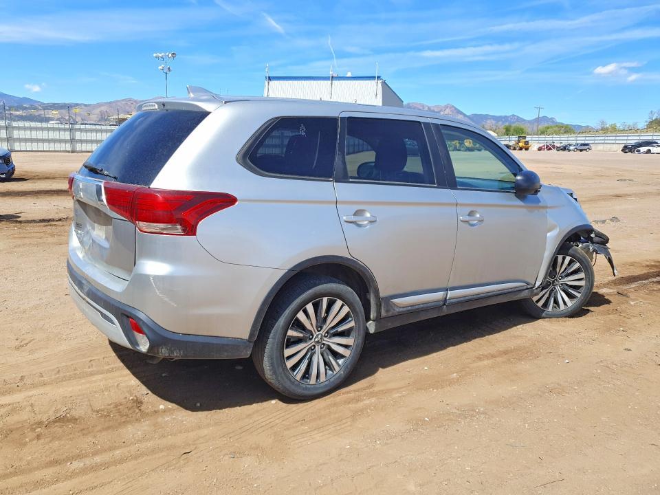 2020 Mitsubishi Outlander se