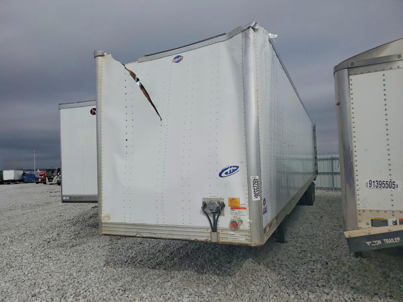 2014 Utility VS2DX DRY Van Trailer