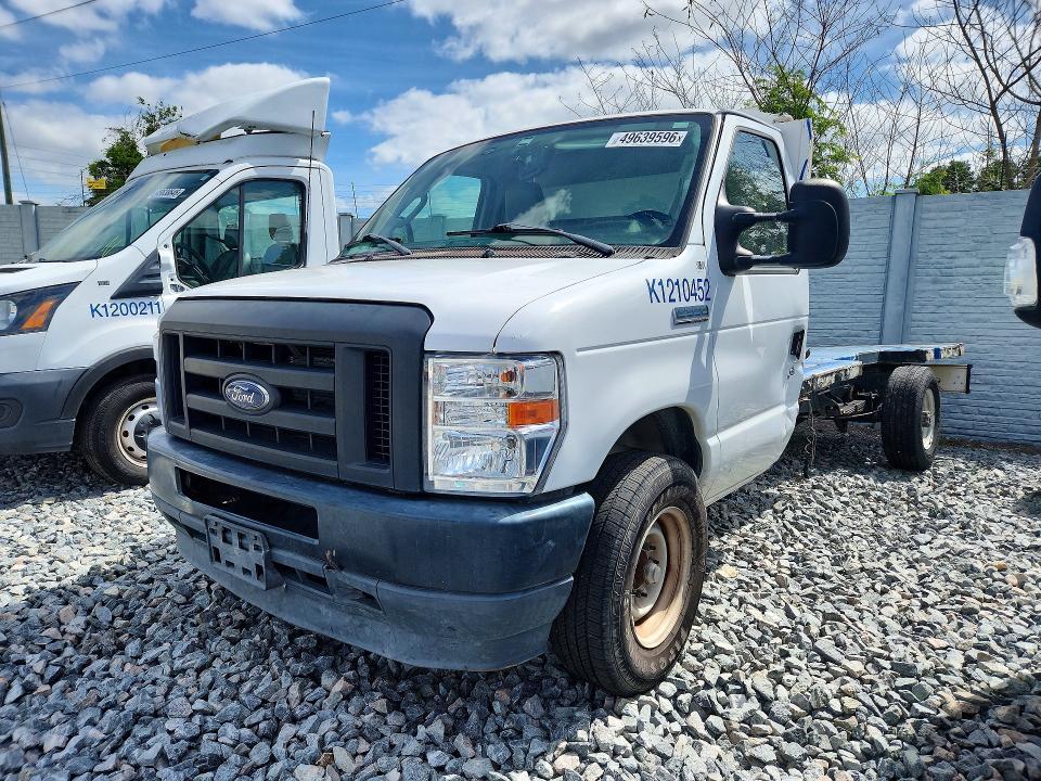 2023 Ford E350 Flatbed Truck