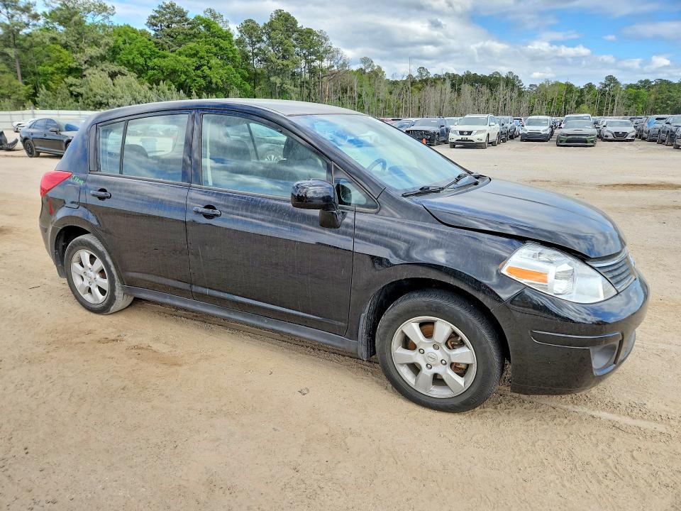 2009 Nissan Versa 1.8 s