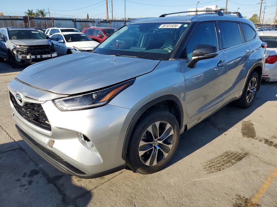 2020 Toyota Highlander Hybrid xle