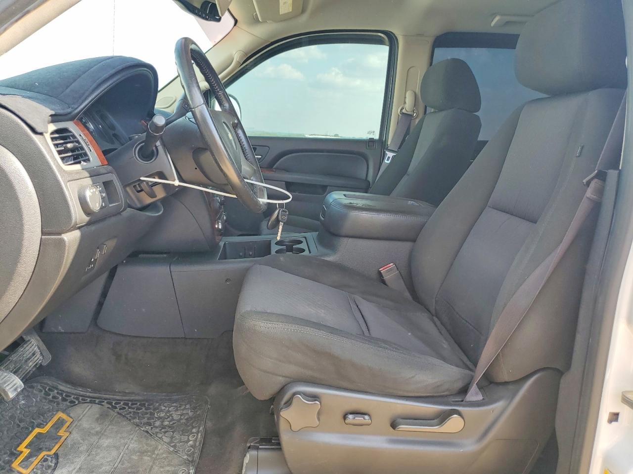 2011 Chevrolet Avalanche LS