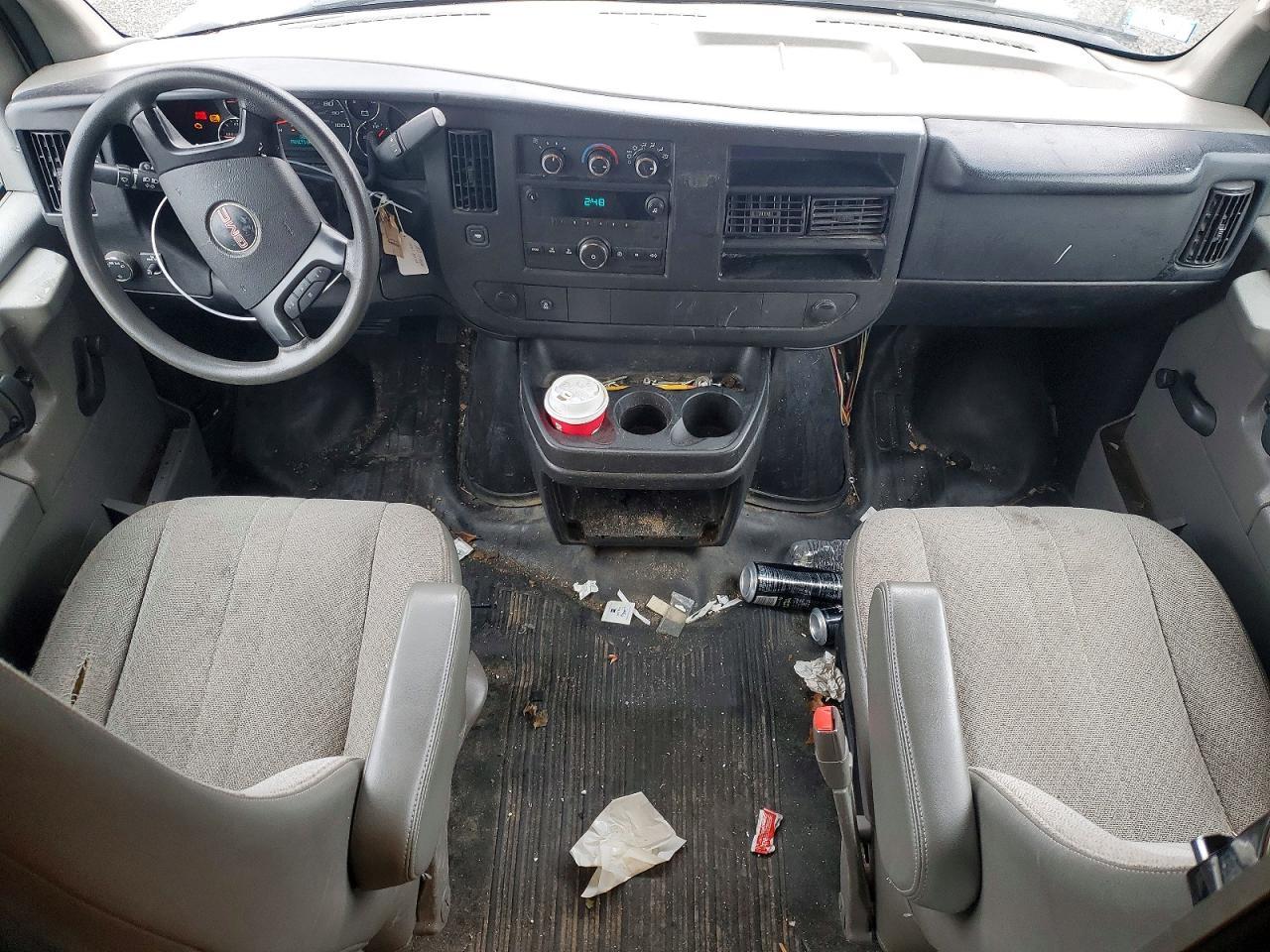 2014 GMC Savana Cutaway G3500