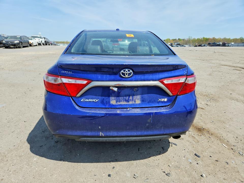 2015 Toyota Camry xse