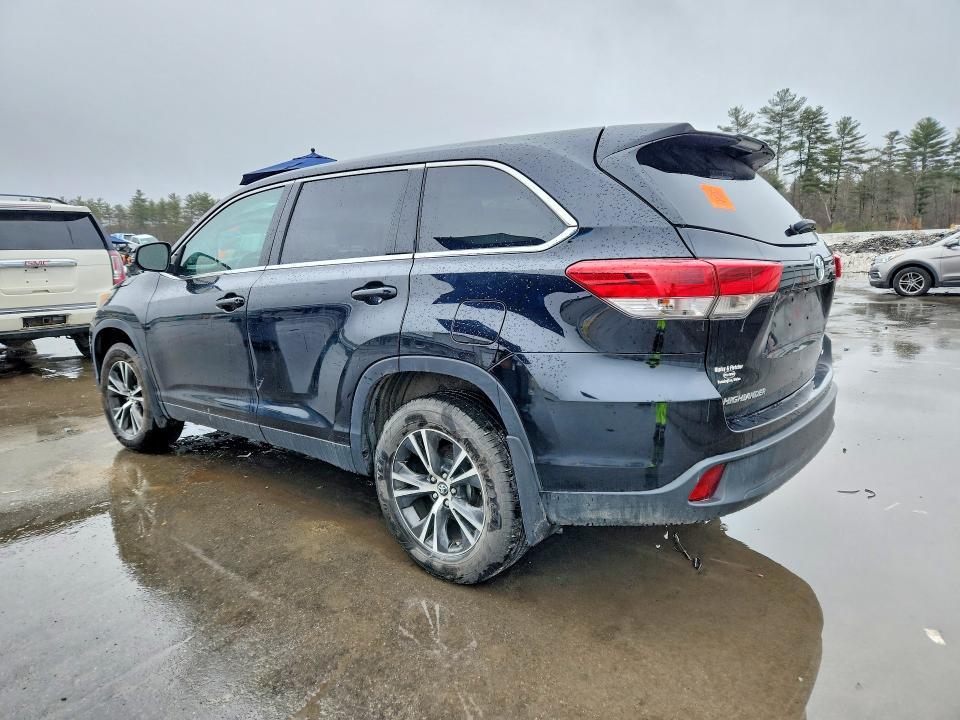 2019 Toyota Highlander le