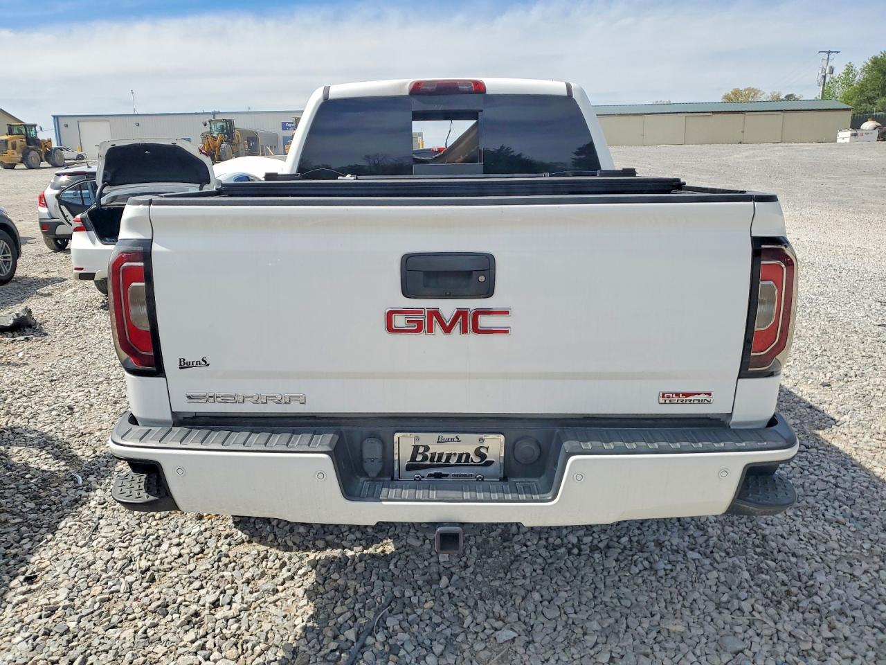 2017 GMC Sierra K1500 SLT