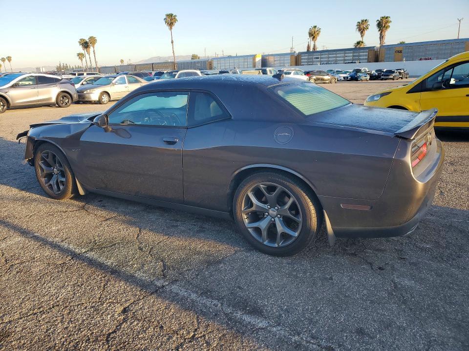 2016 Dodge Challenger r