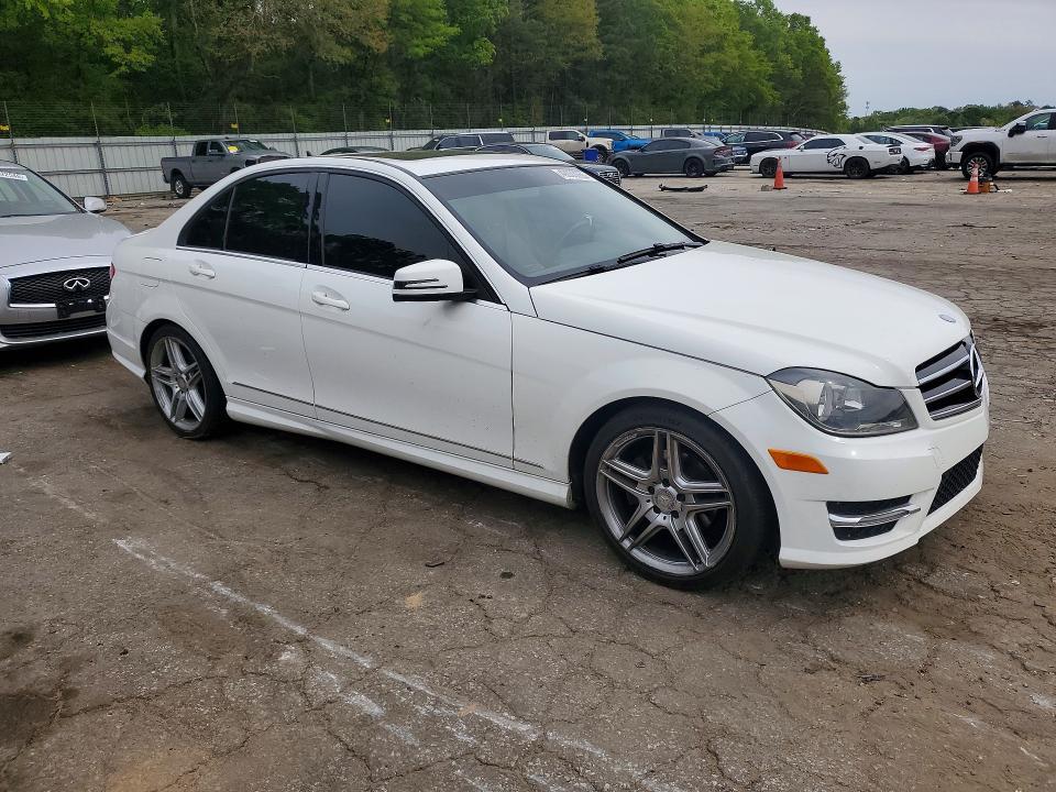 2014 Mercedes-Benz C 250