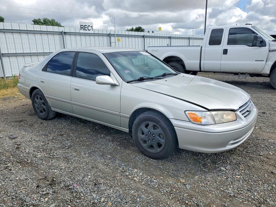2000 Toyota Camry le V6