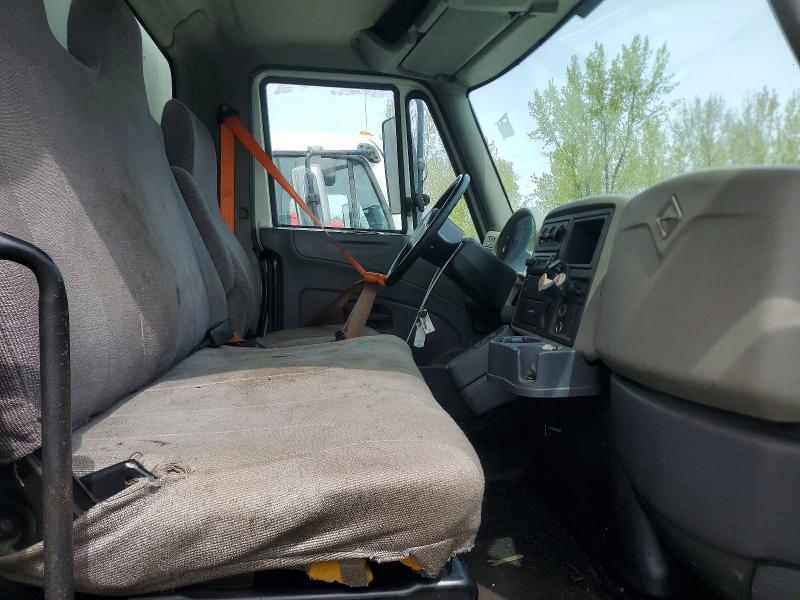 2013 International 4300 BOX Truck