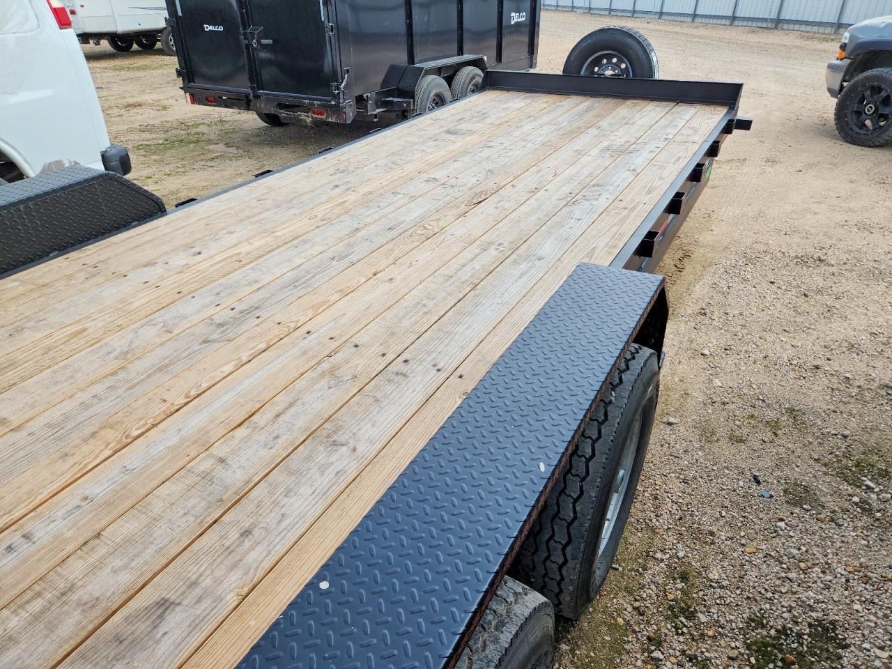 2025 Texas Bragg EL222EH14 Equipment Trailer