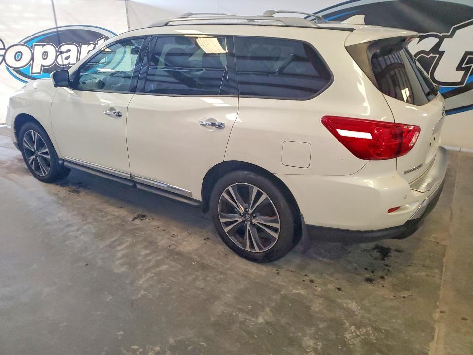 2020 Nissan Pathfinder Platinum