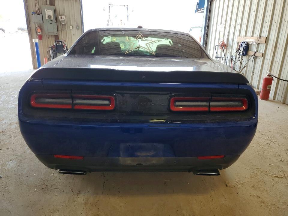 2022 Dodge Challenger r
