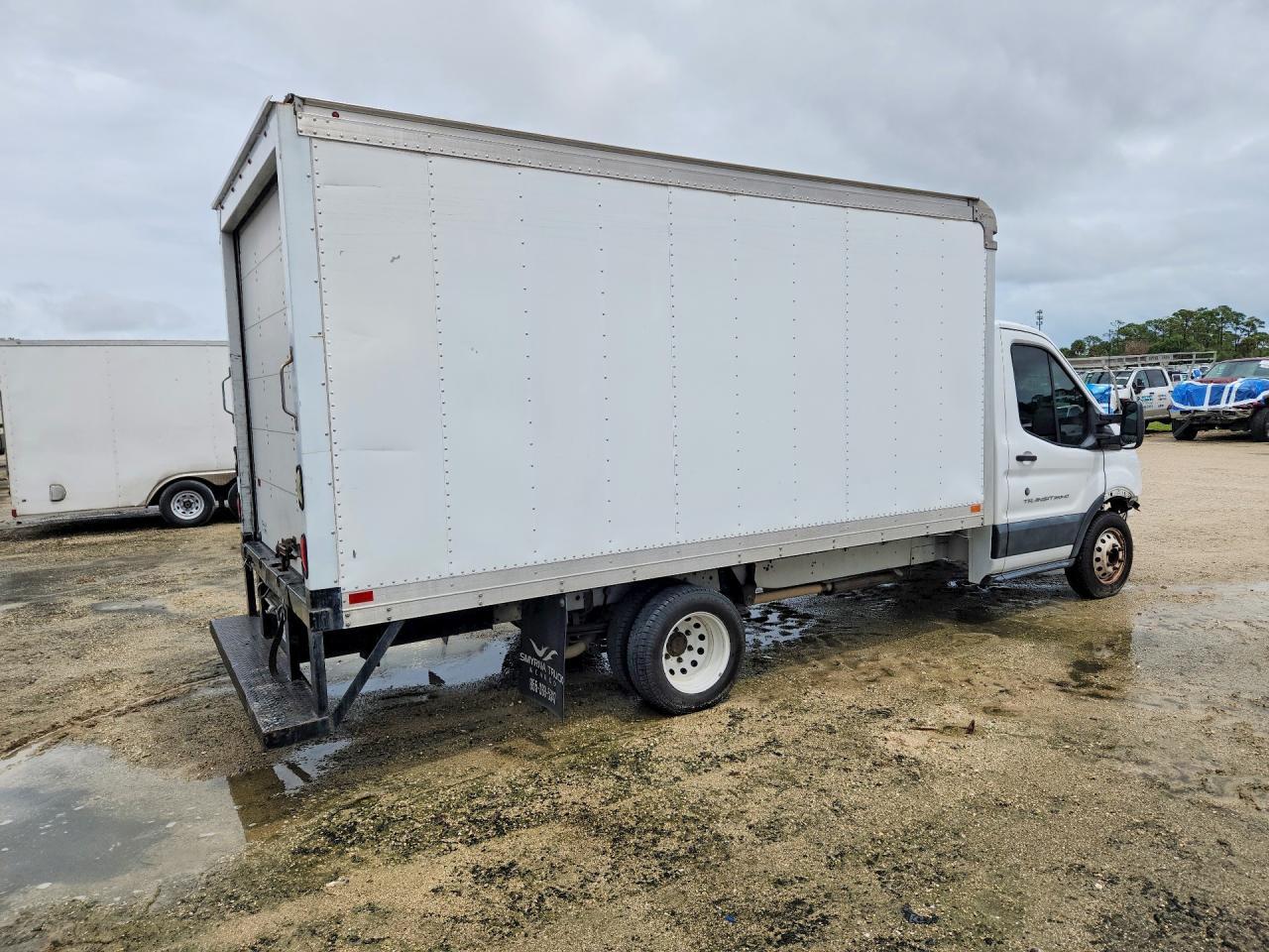 2018 Ford Transit BOX Truck