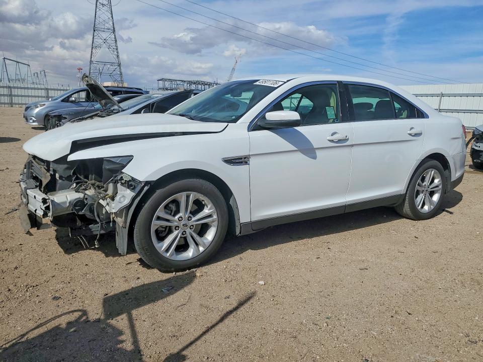 2016 Ford Taurus sel