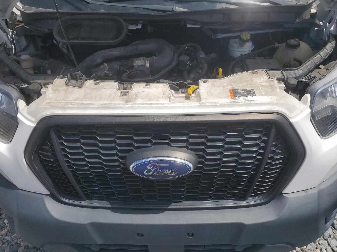 2021 Ford Transit Delivery Truck